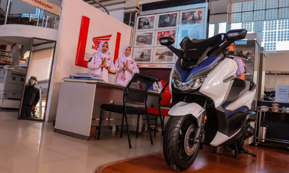 Sales Marketing Motor Honda di Kertasari – Bandung